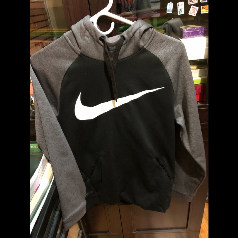 Men’s Nike Dri-Fit Hoodie Size S